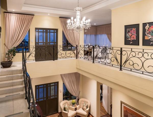 Auriols Guest House Parow Bagian luar foto
